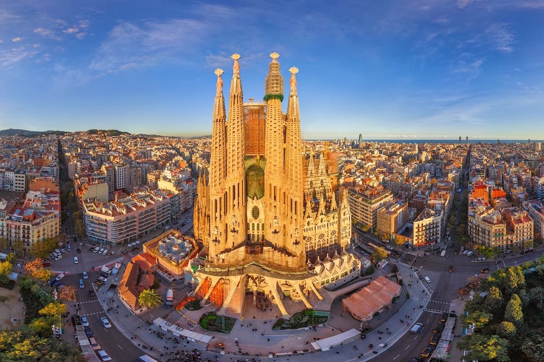 Топ 5 мест которые стоит посетить в Барселоне